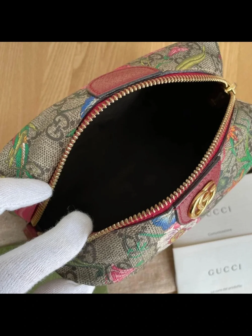 Gucci Floral GG Supreme Cosmetic Pouch - Brown with Multicolor Blooms